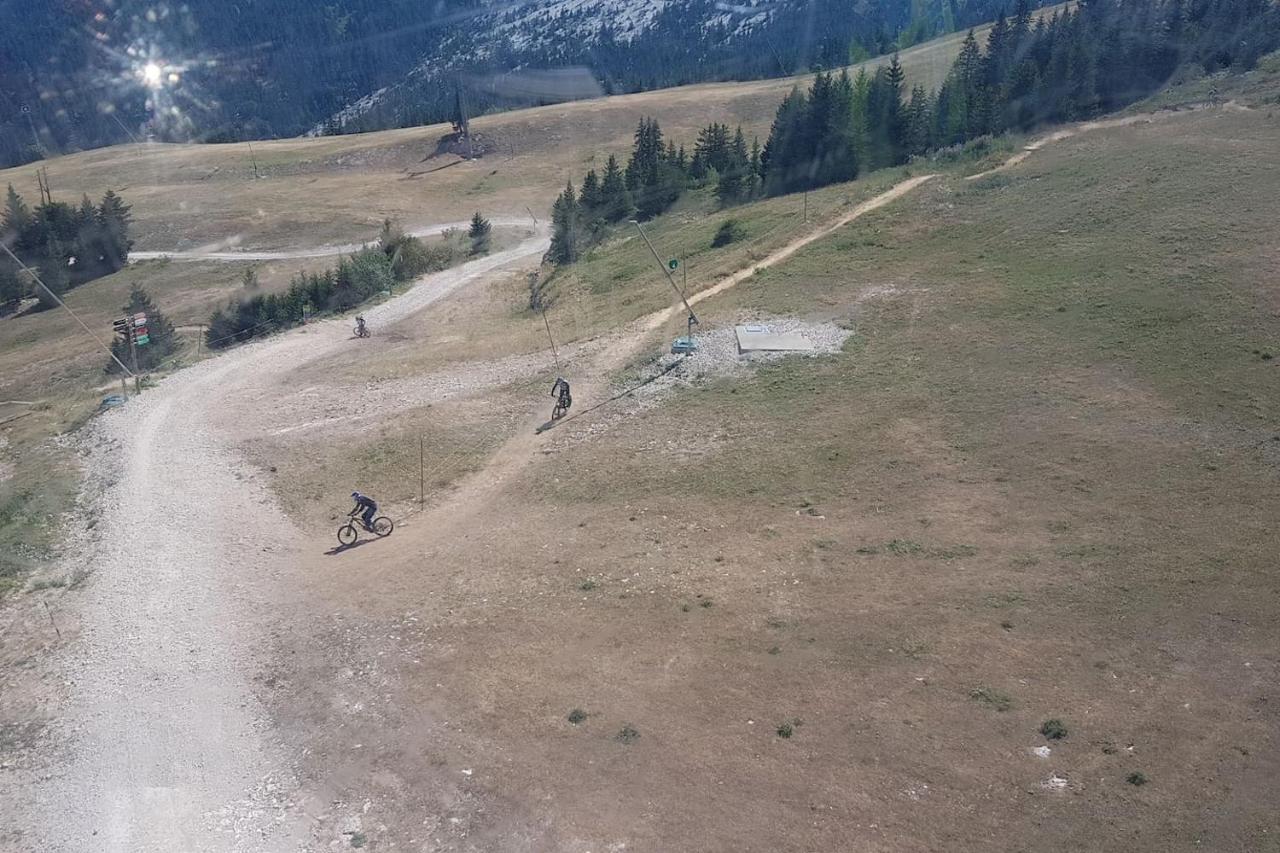 Studio Chaleureux Aux Pieds Des Pistes De Ski Des Glovettes วียาร์-เดอ-ล็อง ภายนอก รูปภาพ